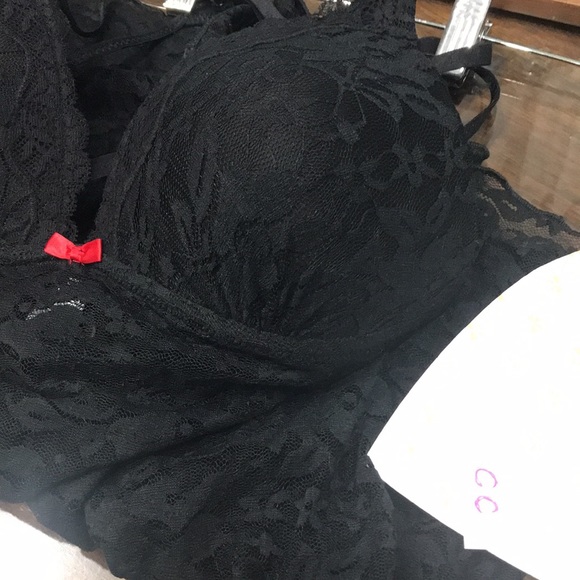 BLACK LACE size large NIGHTIE OR CAN WEAR AS an undergarment out at night. ❤️❤️ - Picture 9 of 10